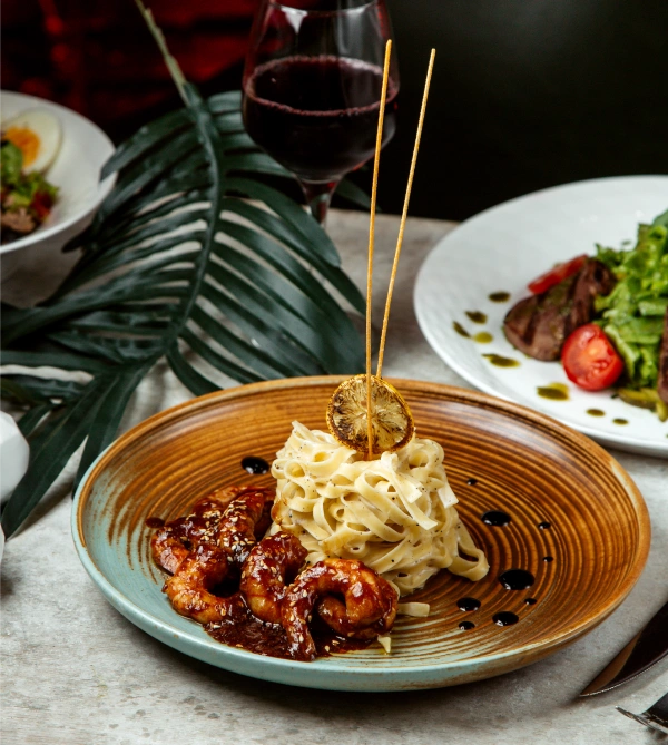 noodles-with-chicken-sauce-with-sesame